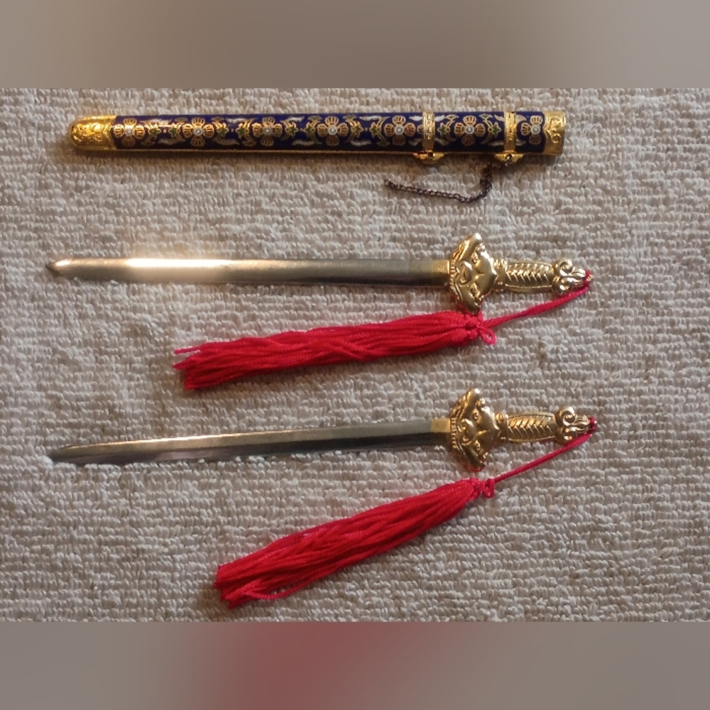 Vintage Chinese Dragon Cloisonne' Sword & Scabbard Letter Opener. - Picture 7 of 10